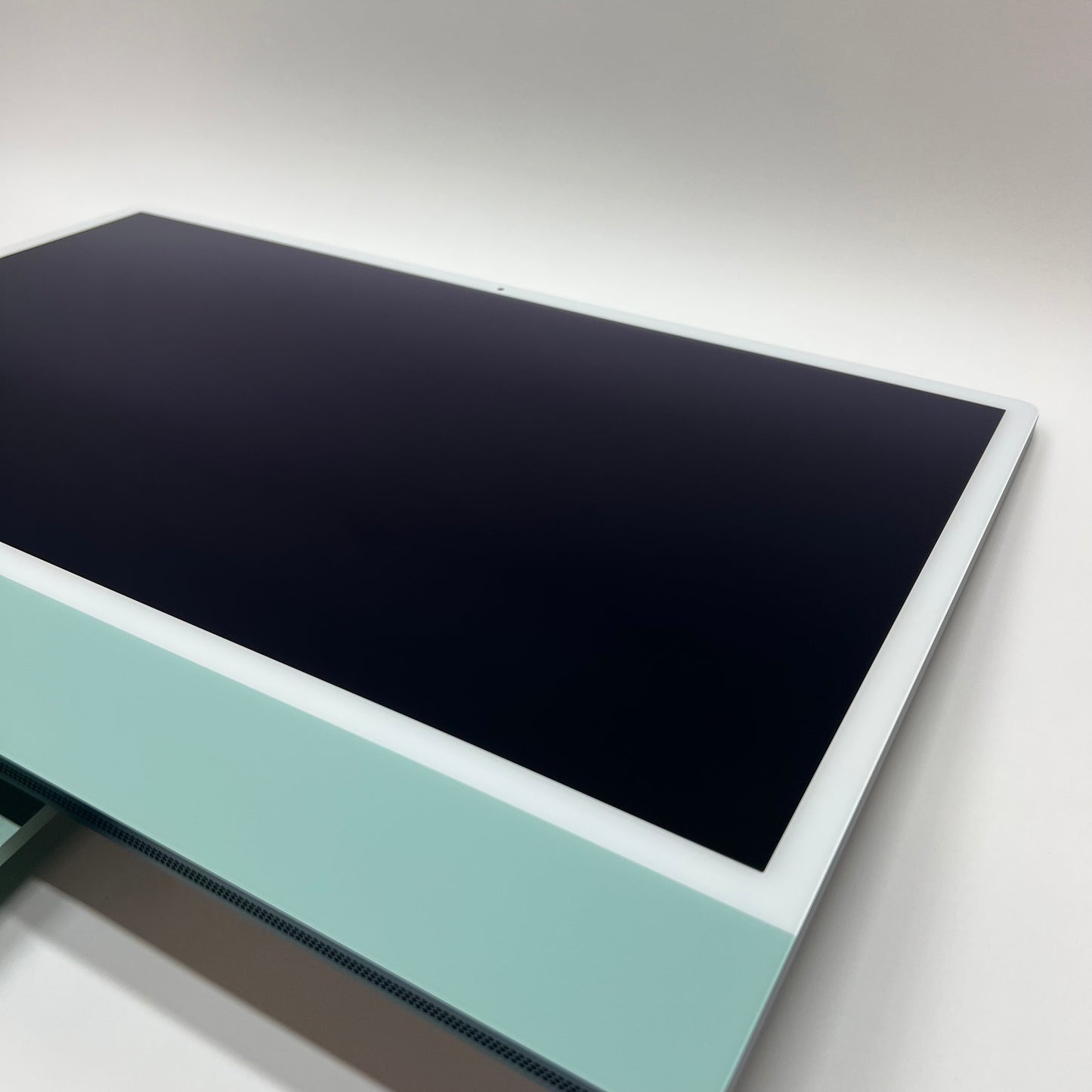 2023 Apple iMac 24" M3 4.0GHz 16GB RAM 1TB SSD Green A2873