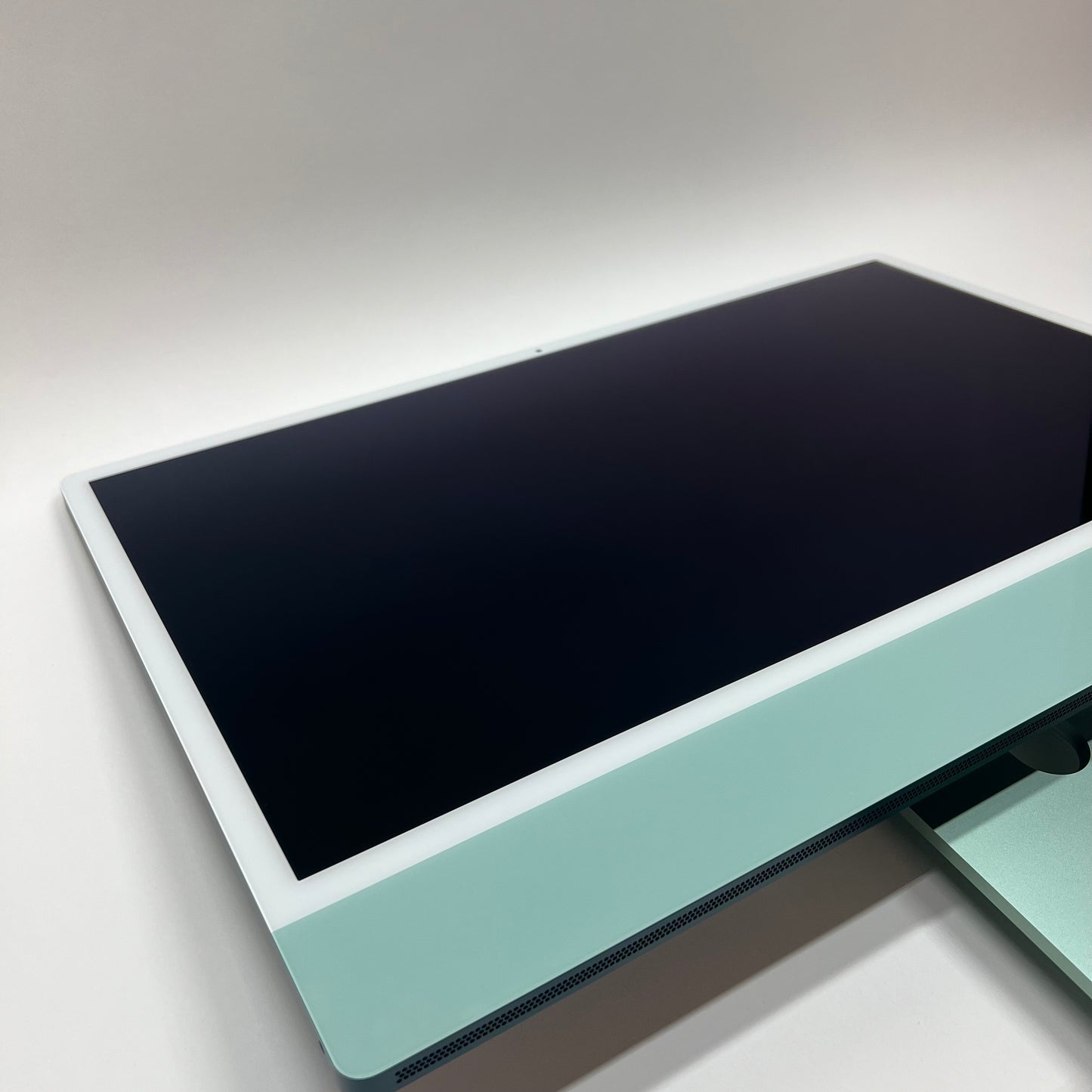2023 Apple iMac 24" M3 4.0GHz 16GB RAM 1TB SSD Green A2873