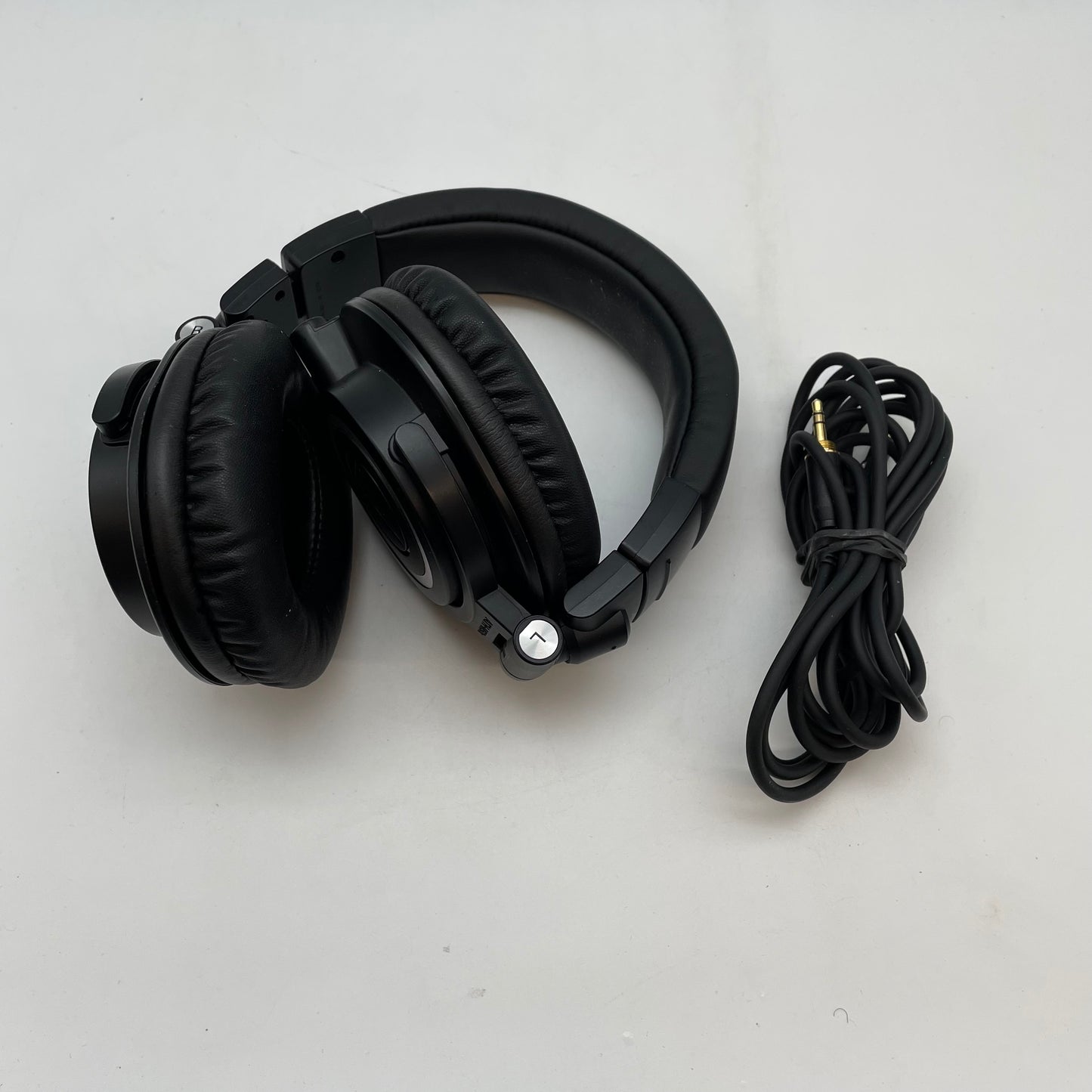 Audio-Technica ATH-M50x Closed-Back Studio Monitor Headphone Black GTIN-13