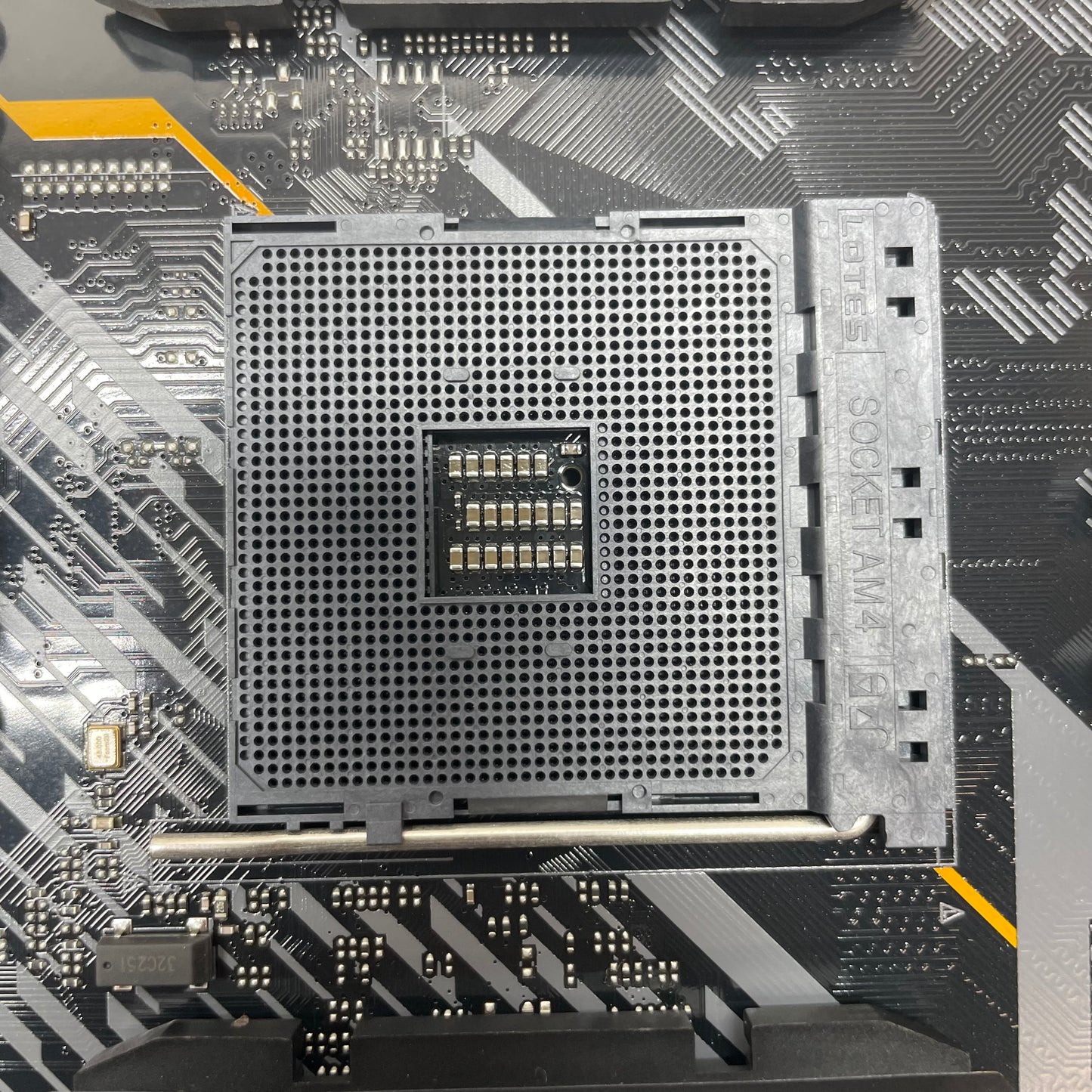 Asus TUF Gaming X570-Plus AM4 ATX AMD DDR4 Motherboard