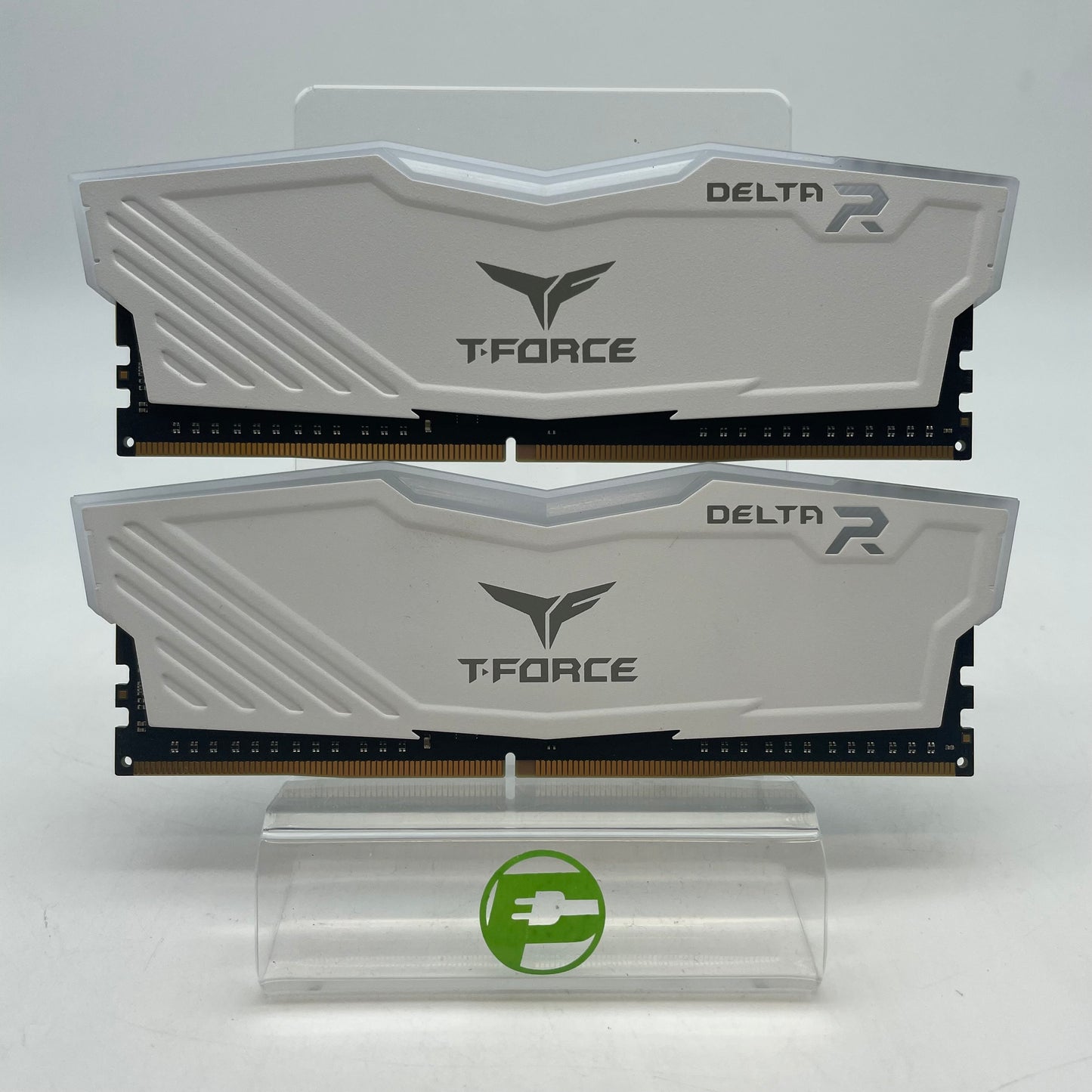 TeamGroup T-Force Delta RGB 16GB (2x8GB) RAM DDR4 3200MHz TF4D416G3200HC16FBK