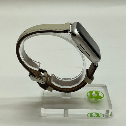 GPS Only Apple Watch SE 2nd Gen 40MM Starlight Aluminum MNT33LL/A