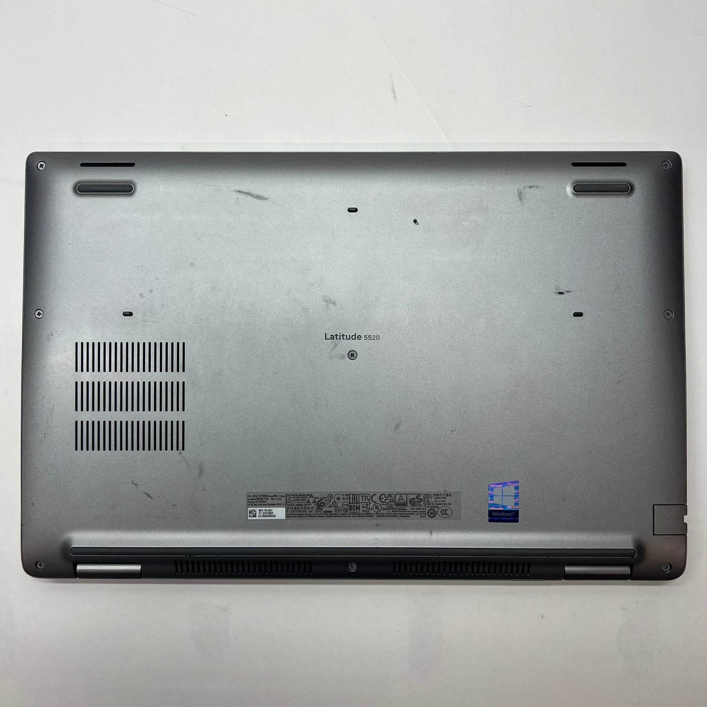 Dell Latitude 5520 P104F 15" i5-1135g7 2.4GHz 16GB RAM 500GB SSD
