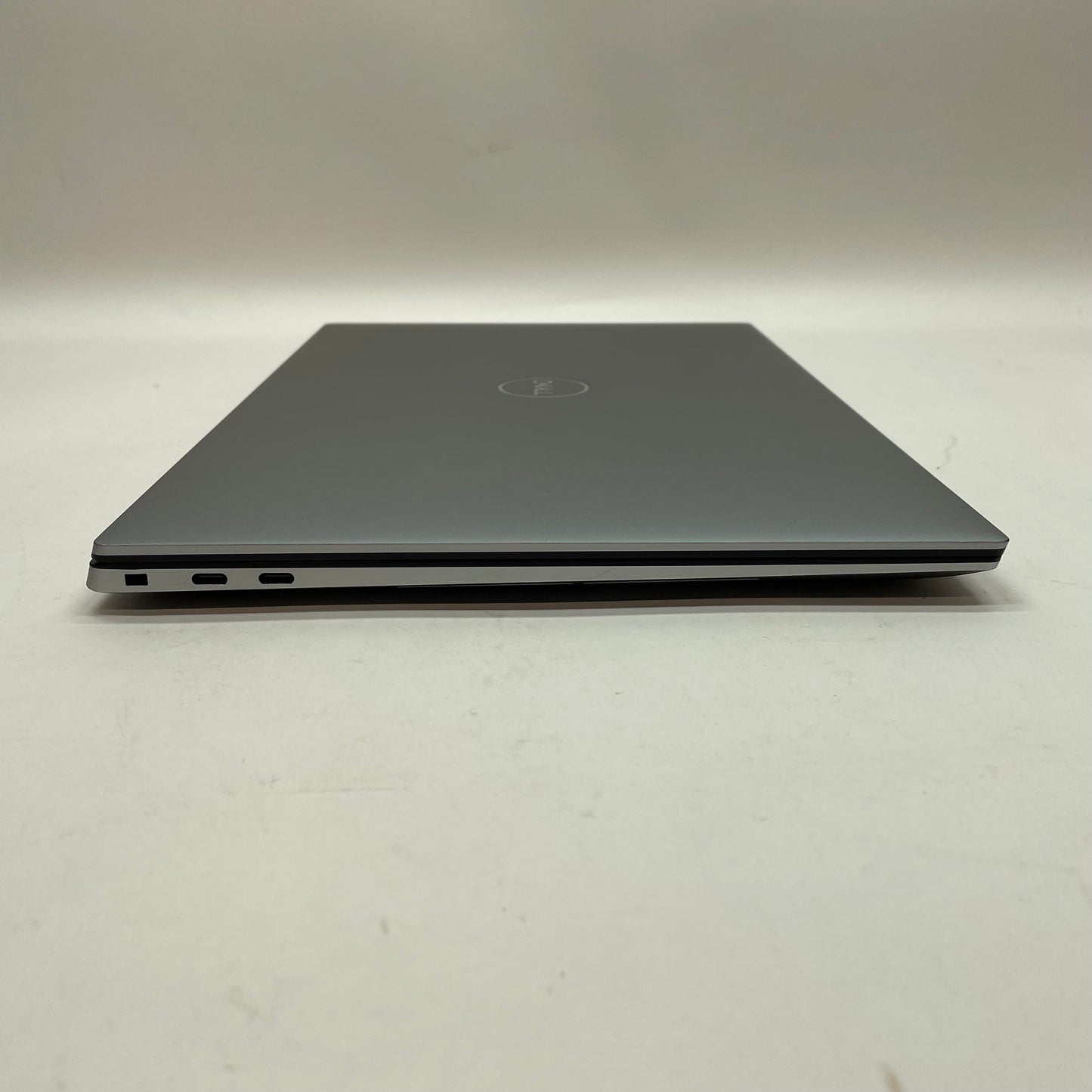 Dell Precision 5560 15.6" i9-11950H 2.6GHz 32GB RAM 512GB SSD