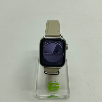 GPS Only Apple Watch SE 2nd Gen 40MM Starlight Aluminum MNT33LL/A