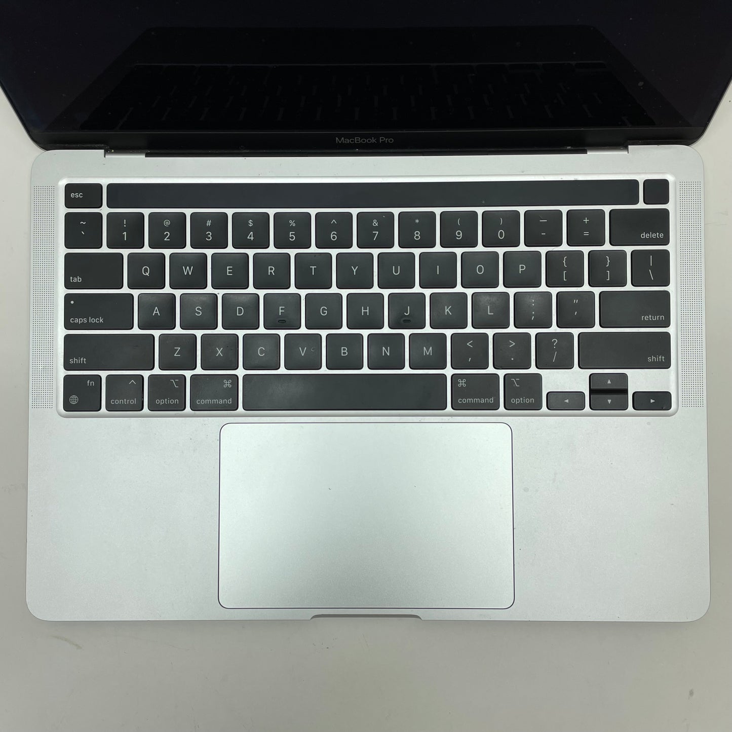 2020 Apple MacBook Pro 13.3" M1 8C GPU 3.2GHz 8GB RAM 512GB SSD A2338