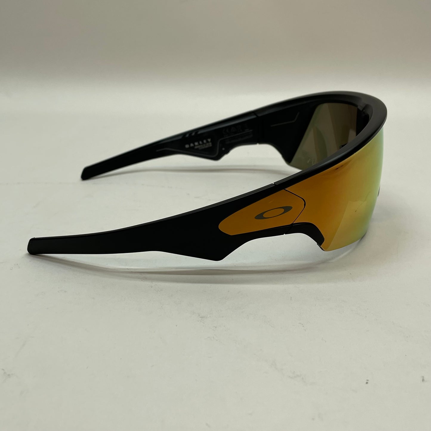 Oakley Meta Vanguard Matte Black Prizm OW8001-0452 AI Smart Glasses