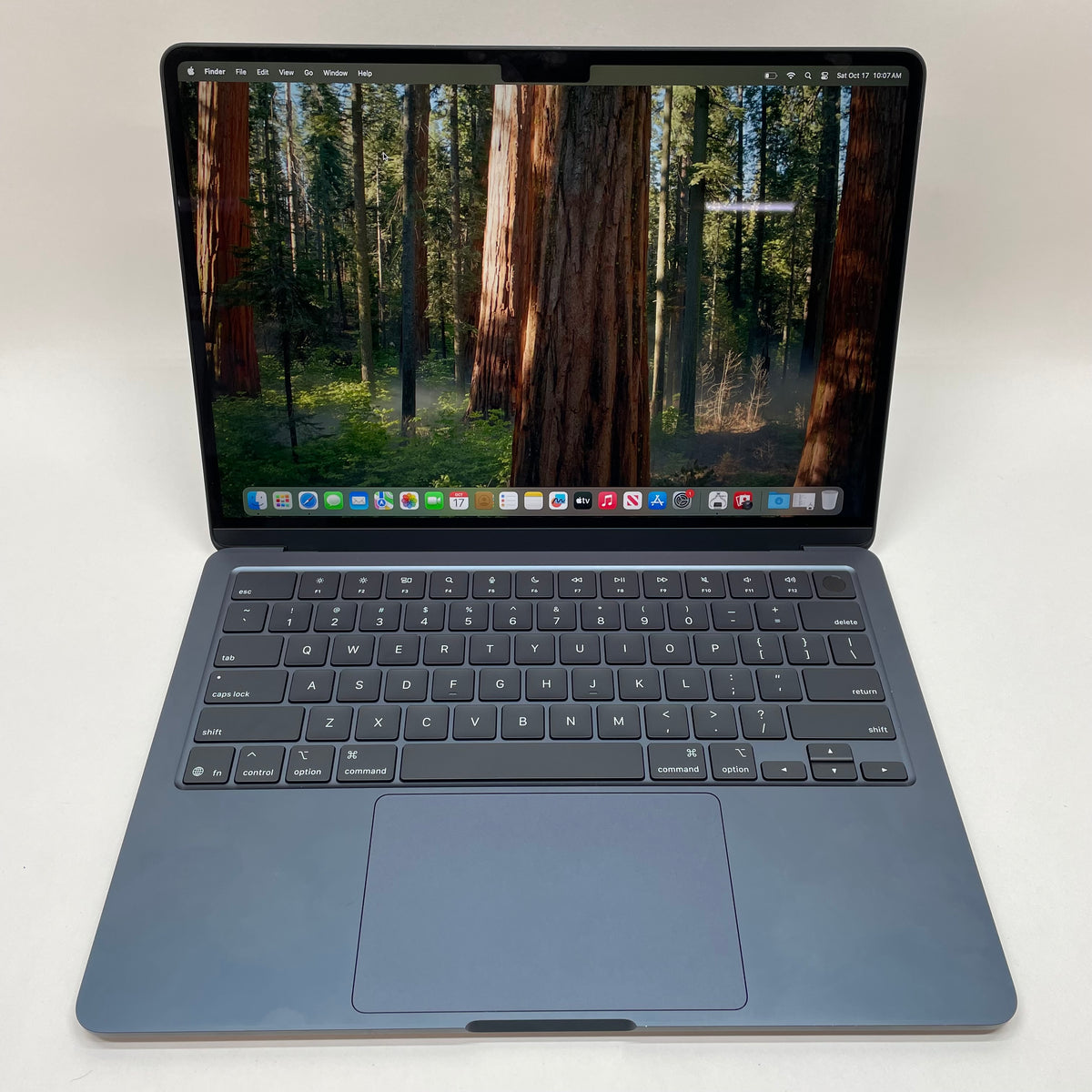2025 Apple MacBook Air 13.6" M4 8C GPU 4.5GHz 16GB RAM 256GB SSD MW123LL/A