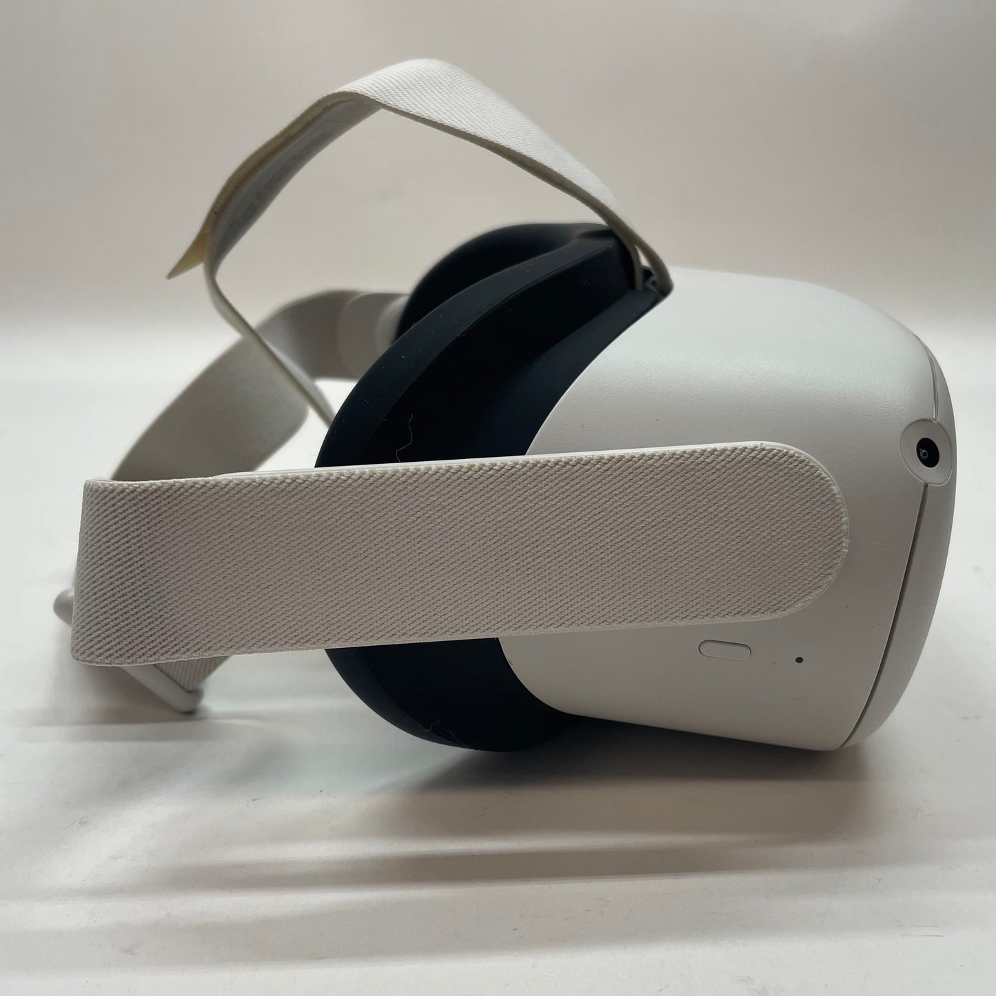 Oculus Quest 2 64GB Standalone All-in-One VR Headset KW49CM