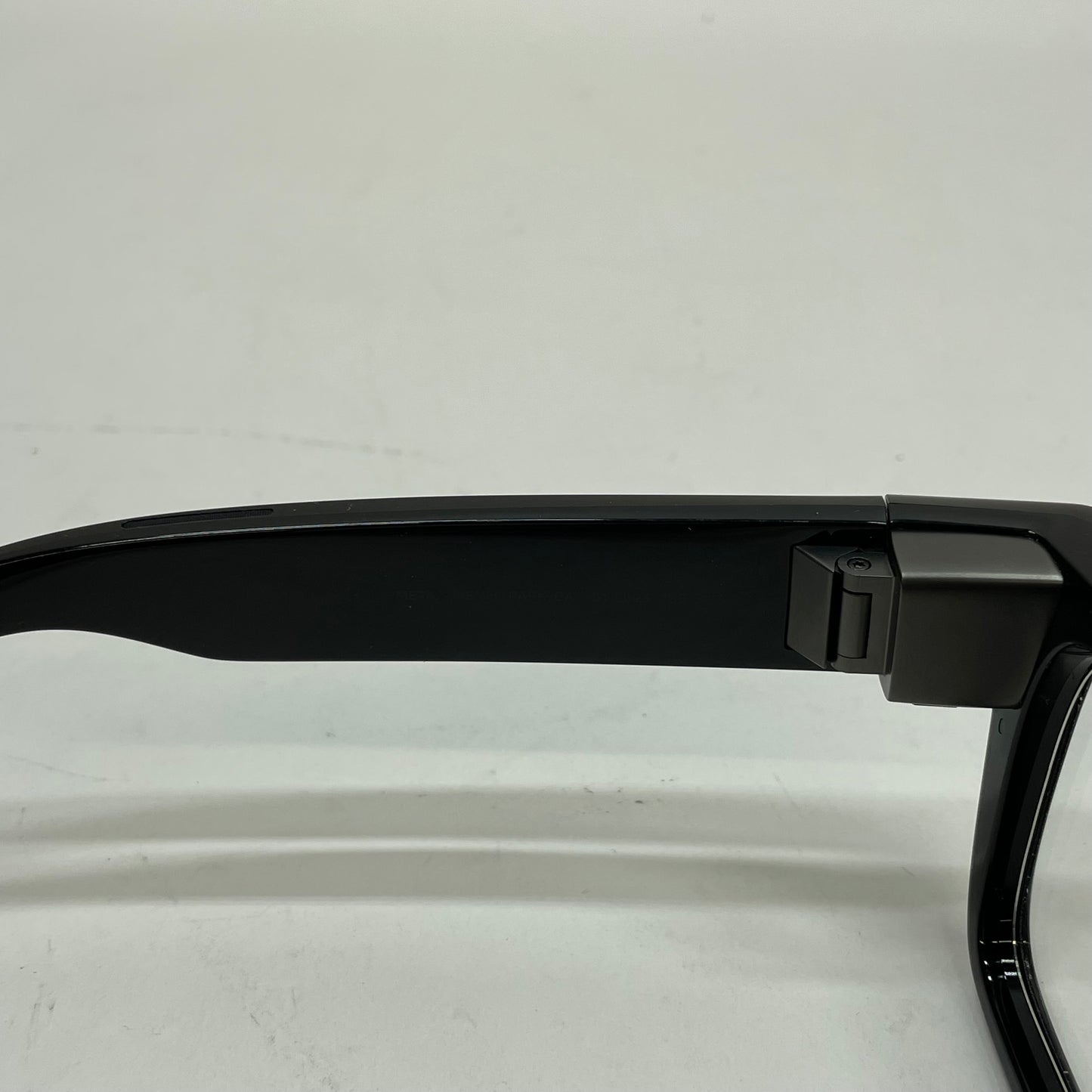 Ray-Ban Meta Display & Neural Band Shiny Black Transitions AI Smart Glasses