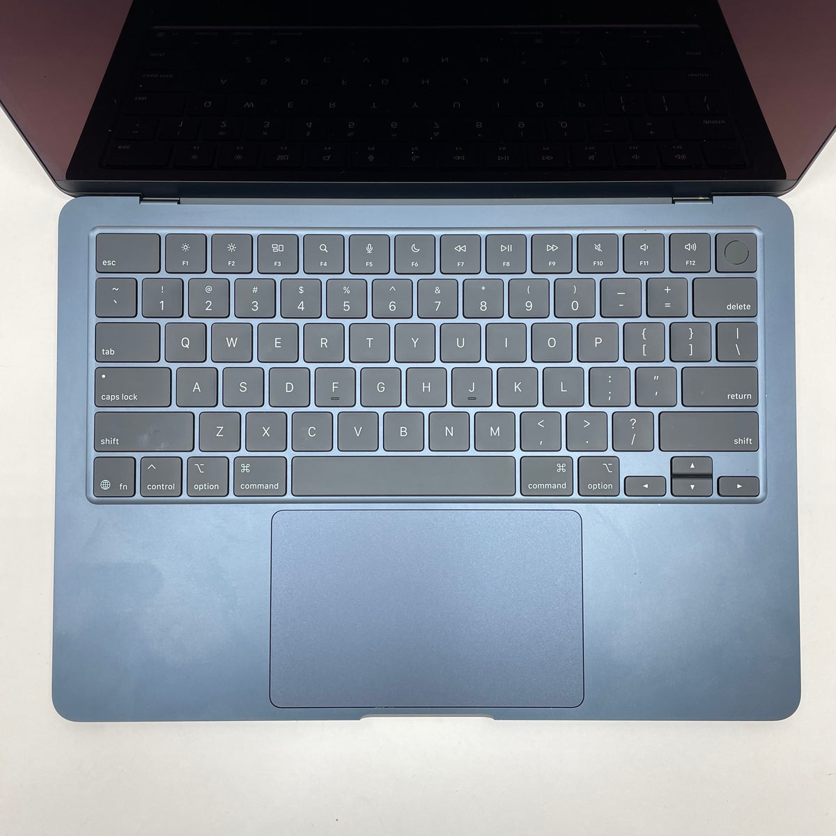 2025 Apple MacBook Air 13.6" M4 8C GPU 4.5GHz 16GB RAM 256GB SSD MW123LL/A