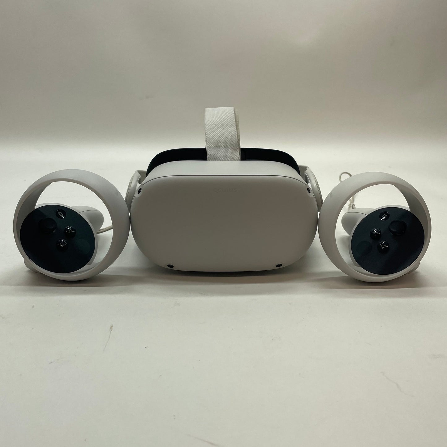 Oculus Quest 2 64GB Standalone All-in-One VR Headset KW49CM